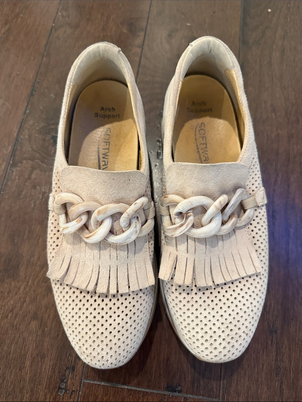 SOFTWAVES CADIE CREME SLIP-ON PLATFORM SNEAKER